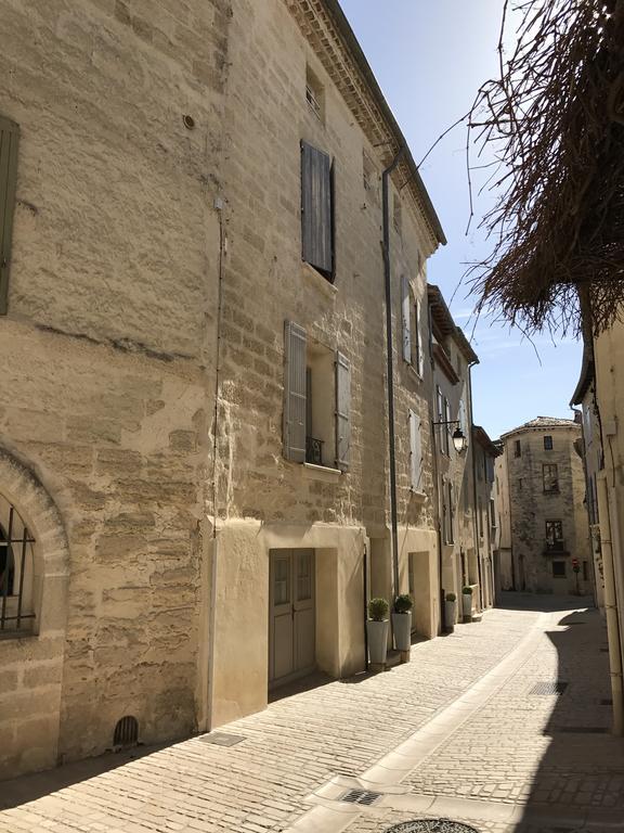Le Trente Trois Apartment Uzes Exterior photo