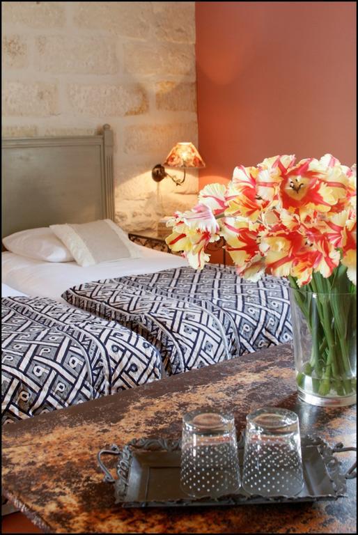 Le Trente Trois Apartment Uzes Exterior photo